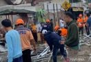 Puting Beliung Merusak Rumah-Rumah di Sukabumi - JPNN.com
