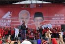 Hasto Bawakan 3 Pesan Ganjar saat Kampanye ke Lampung, Singgung Tekanan hingga Donator 02 - JPNN.com