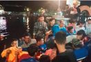 TNI AL Bersama Tim SAR Temukan Korban Tenggelam di Sungai Martapura - JPNN.com