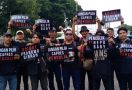 Petisi Koalisi Masyarakat Sipil di Acara Kamisan Menyoal Pencalonan Prabowo-Gibran - JPNN.com