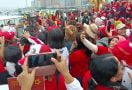 Ribuan PMI di Hong Kong Semringah Disapa Ganjar Pranowo Lewat Video Call - JPNN.com