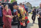 Didampingi Hasto, Megawati Hadiri Isra Mikraj & Tasyakuran ZAHF Award - JPNN.com