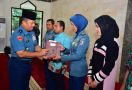 TNI AL Salurkan Zakat dan Infak Kepada Para Mustahik - JPNN.com