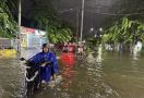 Semarang Banjir, Lalu Lintas Lumpuh, Perjalanan 4 KA Dialihkan - JPNN.com