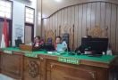 Korupsi Alih Fungsi Hutan Tele, Mantan Bupati Samosir Mangindar Simbolon Divonis 1 Tahun Penjara - JPNN.com