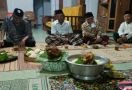 Suku Jawa di Kalimantan Lestarikan Budaya Sambut Idulfitri - JPNN.com