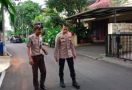 Polisi Patroli Keliling Jakarta, Awasi Rumah-Rumah Kosong yang Ditinggalkan Pemudik - JPNN.com