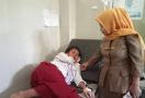 Keracunan Makanan, Belasan Siswa SD di Lombok Tengah Harus Dirawat - JPNN.com