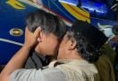 Rombongan Siswa Selamat dari Kecelakaan di Subang Disambut Haru di SMK Lingga Kencana Depok - JPNN.com