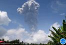 Gunung Ibu Erupsi Lagi, Lontarkan Abu Vulkanik Setinggi 5.000 Meter - JPNN.com