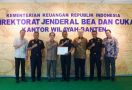 Bea Cukai Banten Sabet Penghargaan dari Redeco Petrolin Utama - JPNN.com