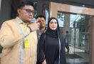 Ini Penyebab Aditya Zoni Absen di Persidangan Perdana Perceraian dengan Yasmine Ow - JPNN.com