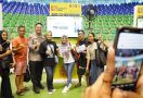 Irjen Iqbal Hadir ikut Seru-Seruan Bersama Ribuan Peserta Riau Bhayangkara Run - JPNN.com