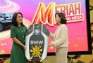 Bank Mega Serahkan Grand Prize 1 Unit Mobil BMW 520i M Sport kepada Nasabah Setia - JPNN.com