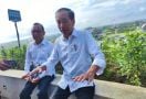 Presiden Jokowi Tak Bisa Tidur Nyenyak Malam Tadi - JPNN.com