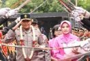 Disambut Pedang Pora, Brigjen Ribut Hari Wibowo Resmi Jadi Kapolda Jateng - JPNN.com