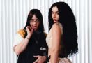 Charli XCX dan Billie Eilish Akhirnya Berkolaborasi Lewat Guess - JPNN.com