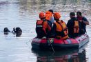 Seorang Anak Tenggelam di Sungai Karang Mumus Samarinda, Tim SAR Bergerak Melakukan Pencarian - JPNN.com