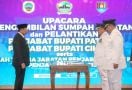 Nana Sudjana Sampaikan Pesan Khusus saat Melantik Pj Bupati Pati dan Cilacap - JPNN.com