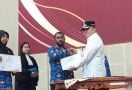 202 ASN Formasi 2018 Kota Sorong Terima SK, Ini Pesan Bernhard Rondonuwu - JPNN.com