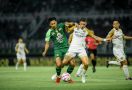 Klasemen Liga 1: Gagal Pukul Dewa United, Persebaya Tak Aman - JPNN.com