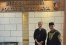 Merasa Jadi Korban Penipuan, Shamsi Ali Lapor ke Polda Metro Jaya - JPNN.com