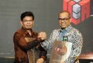 Tim NLE Raih Penghargaan Kategori Government of The Year di Indonesia Logistics Awards 2024 - JPNN.com