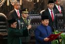 Prabowo Pakai Busana yang Dahulu Identik dengan Demang - JPNN.com