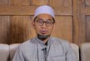 Ustaz Adi Hidayat Titip Pesan Buat Pak Jokowi, Mengharukan, Ada soal Hisab - JPNN.com