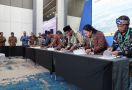 Kemenparekraf Kucurkan Bantuan untuk 24 Desa Wisata di 12 Provinsi - JPNN.com