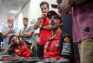 Blak-blakan, Pecco Minta Bantuan Marquez Curi Poin Martin di Race MotoGP Malaysia - JPNN.com