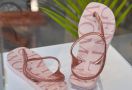 Kolaborasi Havaianas & GENTLEWOMAN Perkenalkan Sandal Flip-Flop Ikonis - JPNN.com