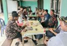 Polsek Tambusai Utara Ajak Warga di Desa Tanjung Medan Ciptakan Pilkada Damai - JPNN.com