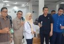 Menindaklanjuti Laporan Masyarakat, DPRD Palembang Sidak Gudang Daviena Skincare - JPNN.com