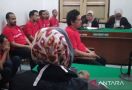 Hakim Vonis Deni Saputra Penjara Seumur Hidup - JPNN.com