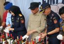 Bea Cukai dan Pemkot Bandung Musnahkan Miras dan Rokok Ilegal, Segini Banyaknya - JPNN.com