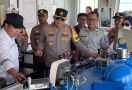 Pastikan Keselamatan Penumpang, Kapolres Banyuasin Lakukan Monitoring di Pelabuhan - JPNN.com