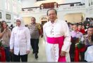 Khofifah Ajak Masyarakat Jadikan Natal Momentum Tebar Cinta Kasih - JPNN.com