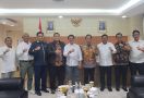 Beraudiensi dengan Menteri LH, Ketum IKA SKMA Bicara Implementasi Ekonomi Hijau - JPNN.com