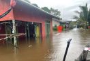 Banjir Masih Merendam Ratusan Rumah Warga di Perbatasan RI-Malaysia - JPNN.com