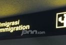 Cegah Penularan Cacar Monyet, Petugas Bandara Periksa Penumpang dari Singapura - JPNN.com