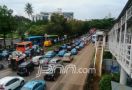 Massa FPI Demo, 'Ular Naga' Muncul di Jalan Sudirman - JPNN.com
