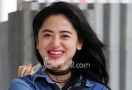 Gandeng Bang Hotman, Dewi Persik Siapkan Somasi untuk RM - JPNN.com