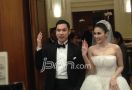 Tenang, Suami Sandra Dewi Sedia Banyak Angpau - JPNN.com