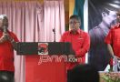 Hasto Ajak Kader PDIP Papua Barat Kompak demi DoaMu - JPNN.com