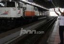 23 KA Berhenti Luar Biasa di Stasiun Jatinegara - JPNN.com