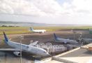 Bandara Adi Soemarmo Gunakan Towing untuk Parkir Pesawat - JPNN.com