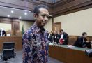 KPK Jebloskan Pejabat Pajak Penerima Suap ke LP Kedungpane - JPNN.com