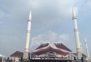 Betapa Megahnya Masjid KH Hasyim Asyari Daan Mogot - JPNN.com