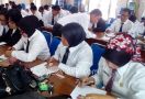 Lihat nih, Puluhan Guru Ikut Tes Calon Kepsek - JPNN.com